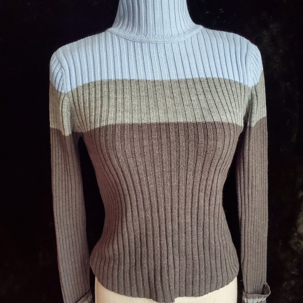 SO GSJC Turtle Neck Sweater